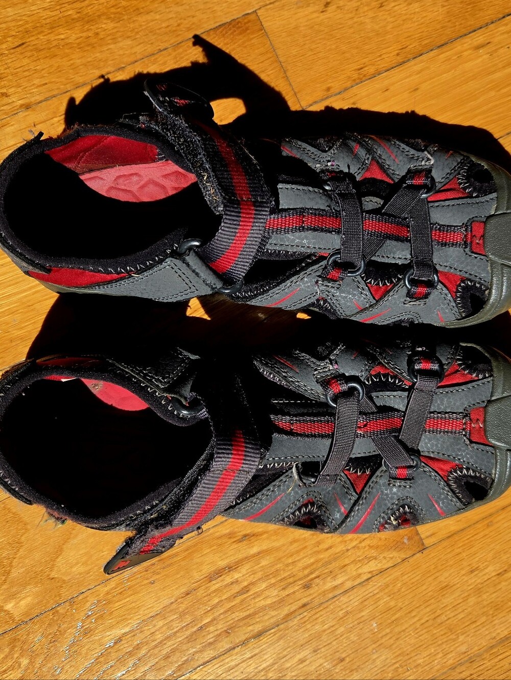 Merrell Black and Red Women's Closed-Toe Sport Sandals
